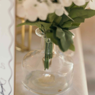 Dina Vase Transparent
