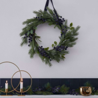 Slåenbær Julekrans