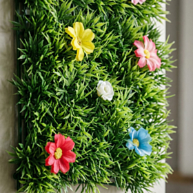 Græsvæg Med Blomster