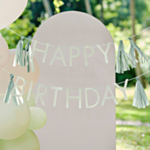 Happy Birthday Guirlande Salviegrøn
