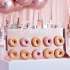 Rosaguld Donut Væg