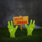 Beware Zombies Skilt