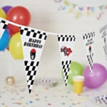 Racerbil Happy Birthday Vimpelguirlande