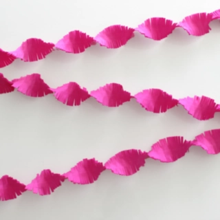 Crepepapir Guirlande Pink
