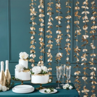 Hængende Blomster Backdrop Guld